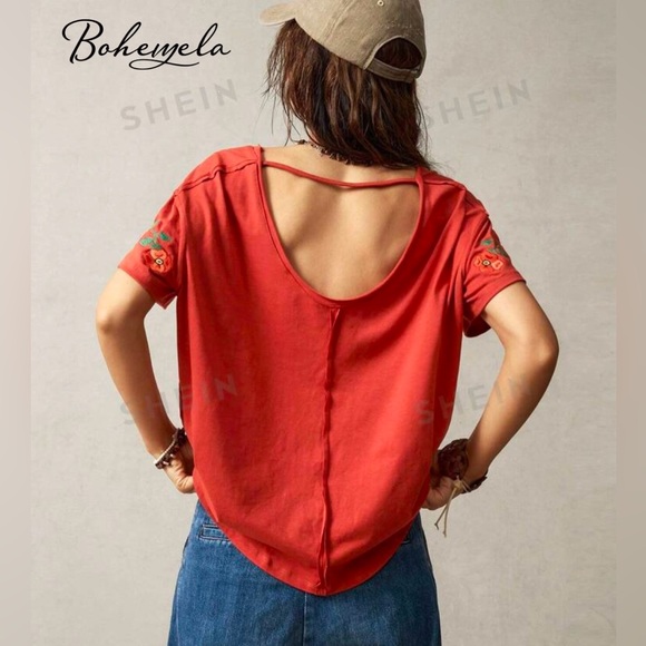 NWOT Bohemela Vacation Embroidered Flower DecorT-Shirt Top Open Back Boho - Picture 2 of 7